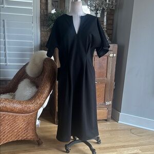 TUCKERNUCK BLACK DRESS MEDIUM NEW NO BELT THICK LUXURIOUS MATERIAL